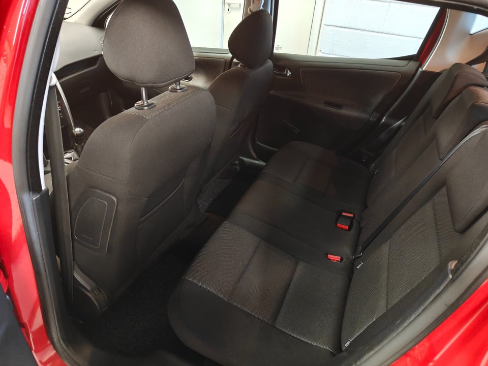 Peugeot 207 1,6 VTi Premium SW 5d