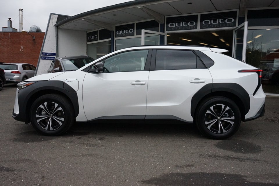 Toyota bZ4X Prestige 5d