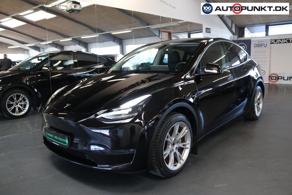 Tesla Model Y Long Range AWD 5d
