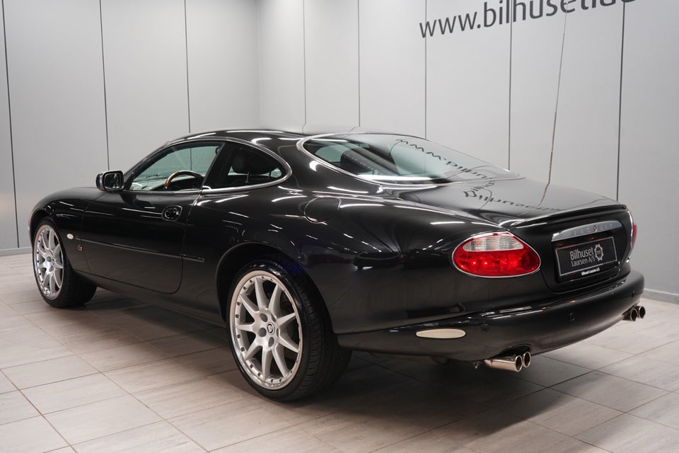 Jaguar XK 4,0 XK8 Coupé aut. 2d