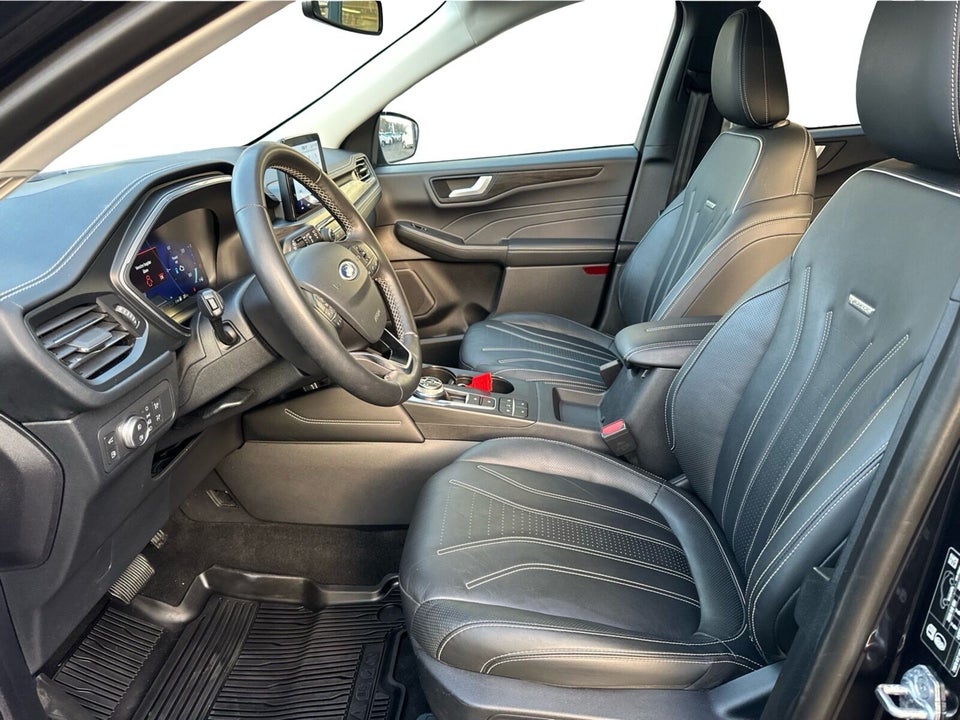 Ford Kuga 2,5 PHEV Vignale CVT 5d