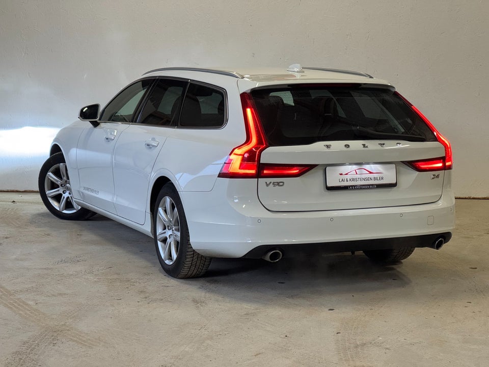 Volvo V90 2,0 D4 190 Momentum aut. 5d