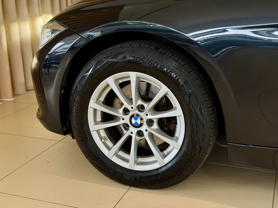 BMW 320d 2,0 Advantage aut. 4d