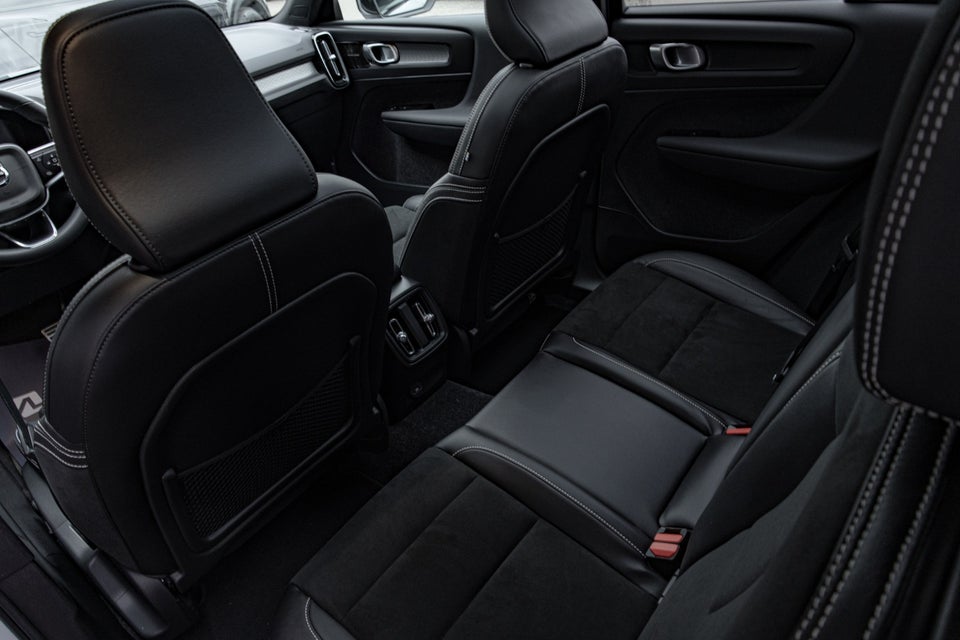 Volvo XC40 P8 ReCharge Twin Pro 5d