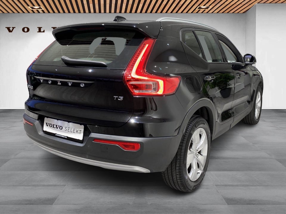 Volvo XC40 1,5 T3 163 Momentum aut. 5d