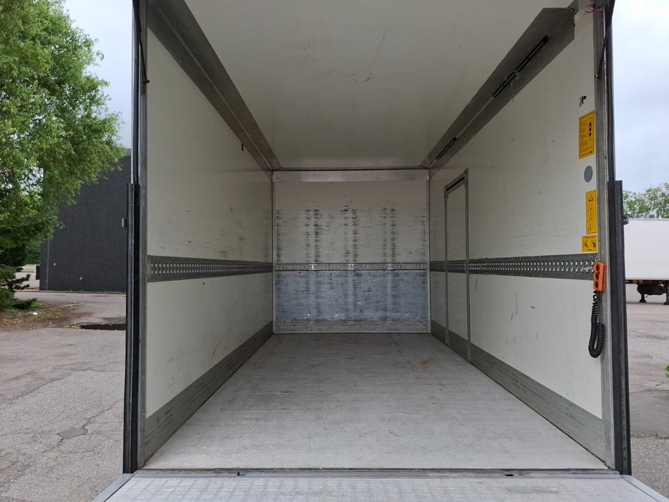 Iveco Daily 2,3 35S16 Alukasse m/lift AG8 2d