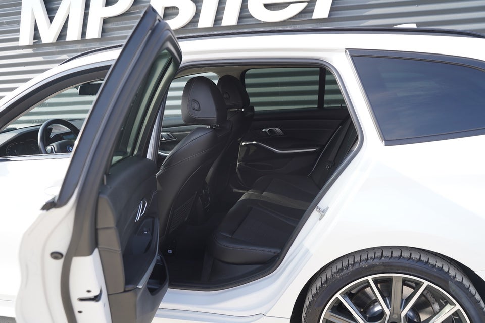 BMW 330e 2,0 Touring Sport Line aut. 5d