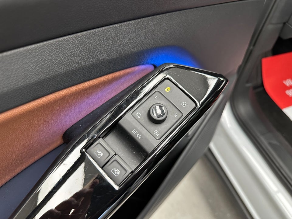 VW ID.4 77 Pro Performance Tech 5d