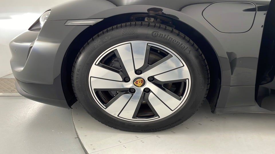 Porsche Taycan 4d