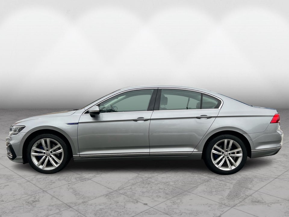 VW Passat 1,4 GTE High DSG 4d