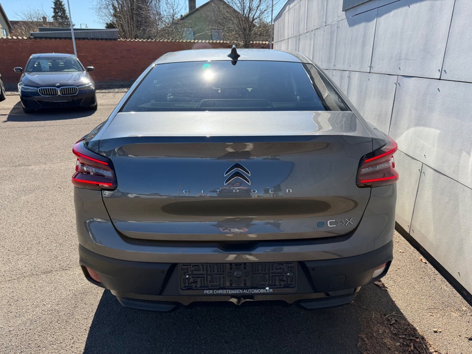 Citroën ë-C4 X 50 Shine 4d