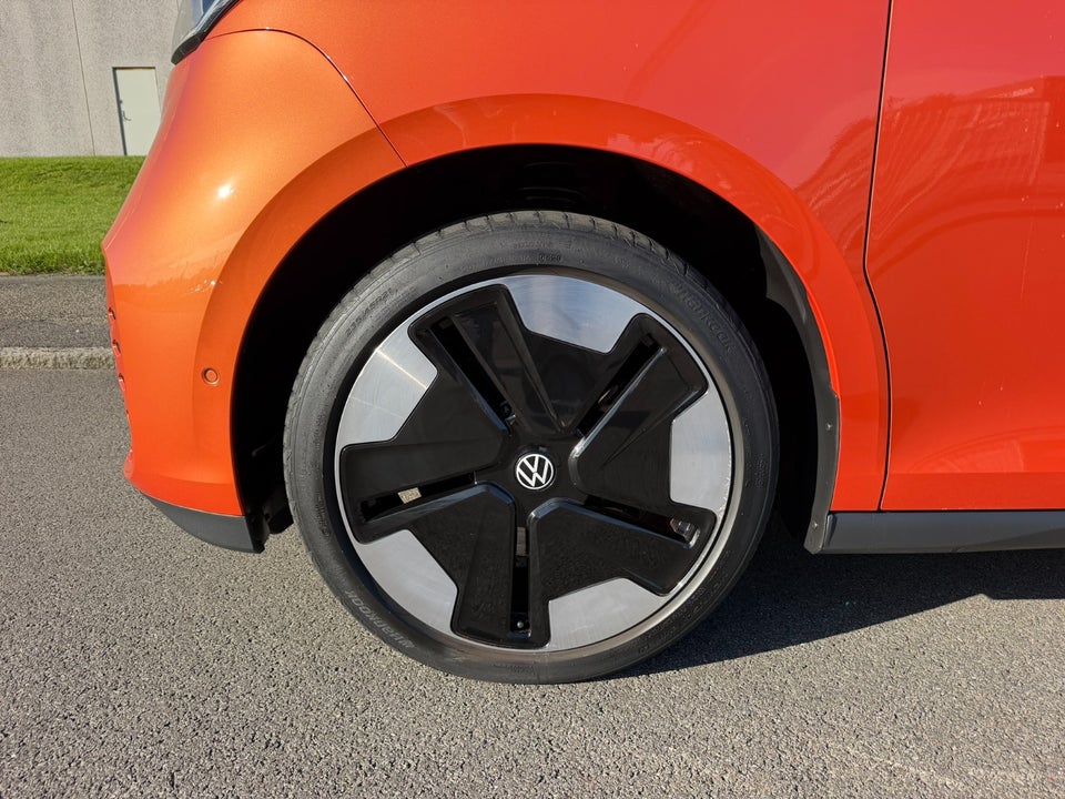 VW ID. Buzz 77 Pro SWB 5d