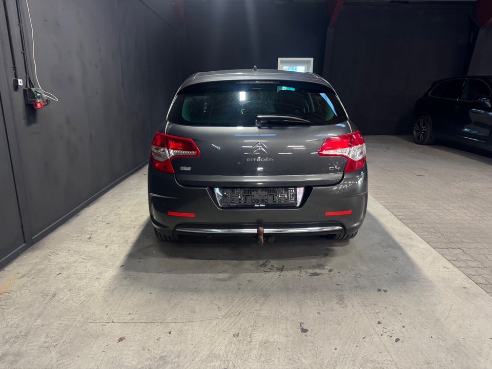 Citroën C4 1,6 e-HDi 115 Seduction 5d