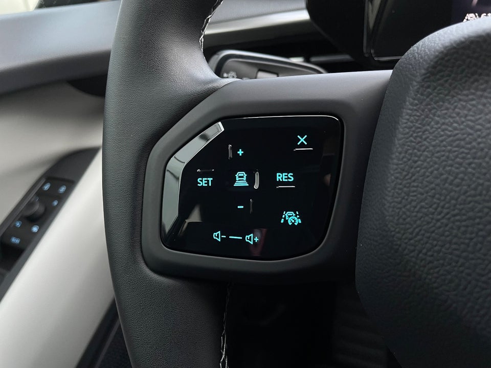 Ford Capri 77 Select Extended Range 5d