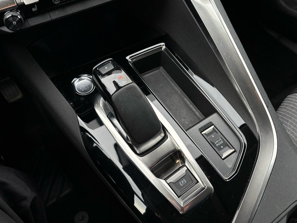 Peugeot 3008 1,6 Hybrid Allure Pack EAT8 5d