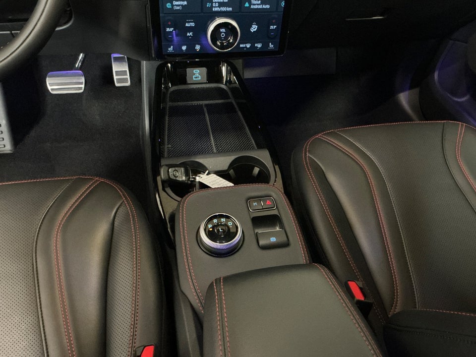 Ford Mustang Mach-E 70 Premium Standard Range AWD 5d