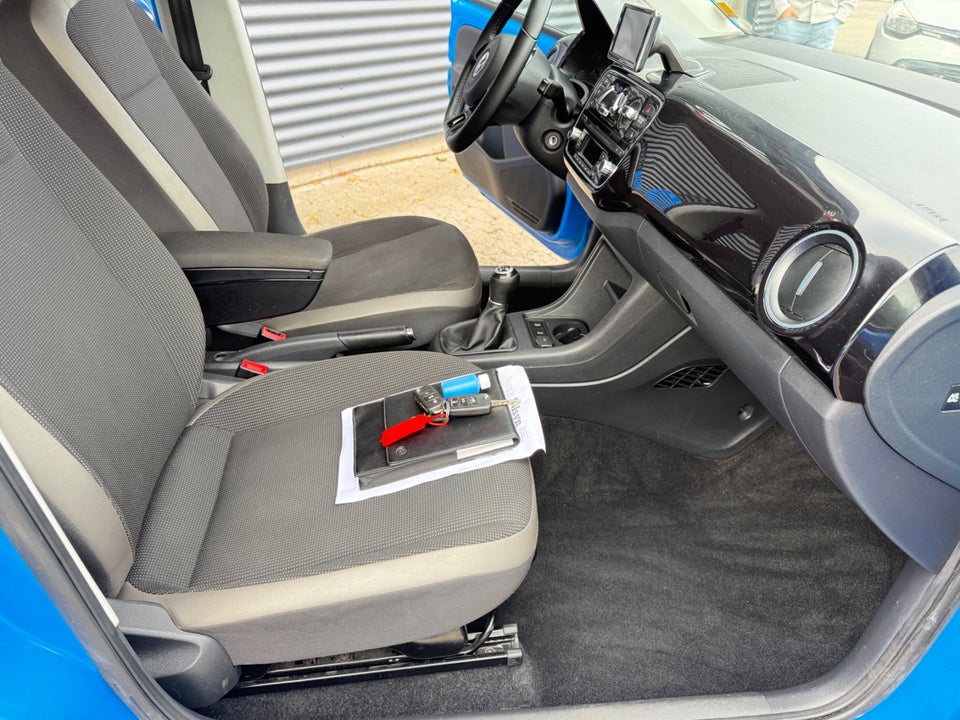 VW Up! 1,0 75 High Up! BMT 5d