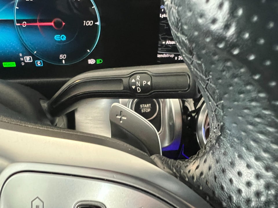 Mercedes EQB300 4Matic 5d