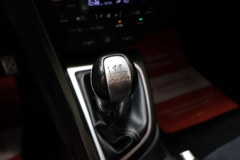 Honda Civic 1,8 i-VTEC Sport 5d