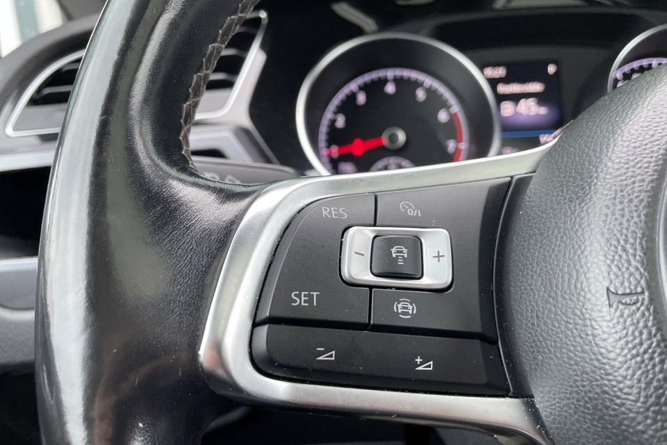 VW Touran 1,5 TSi 150 R-line DSG 7prs 5d