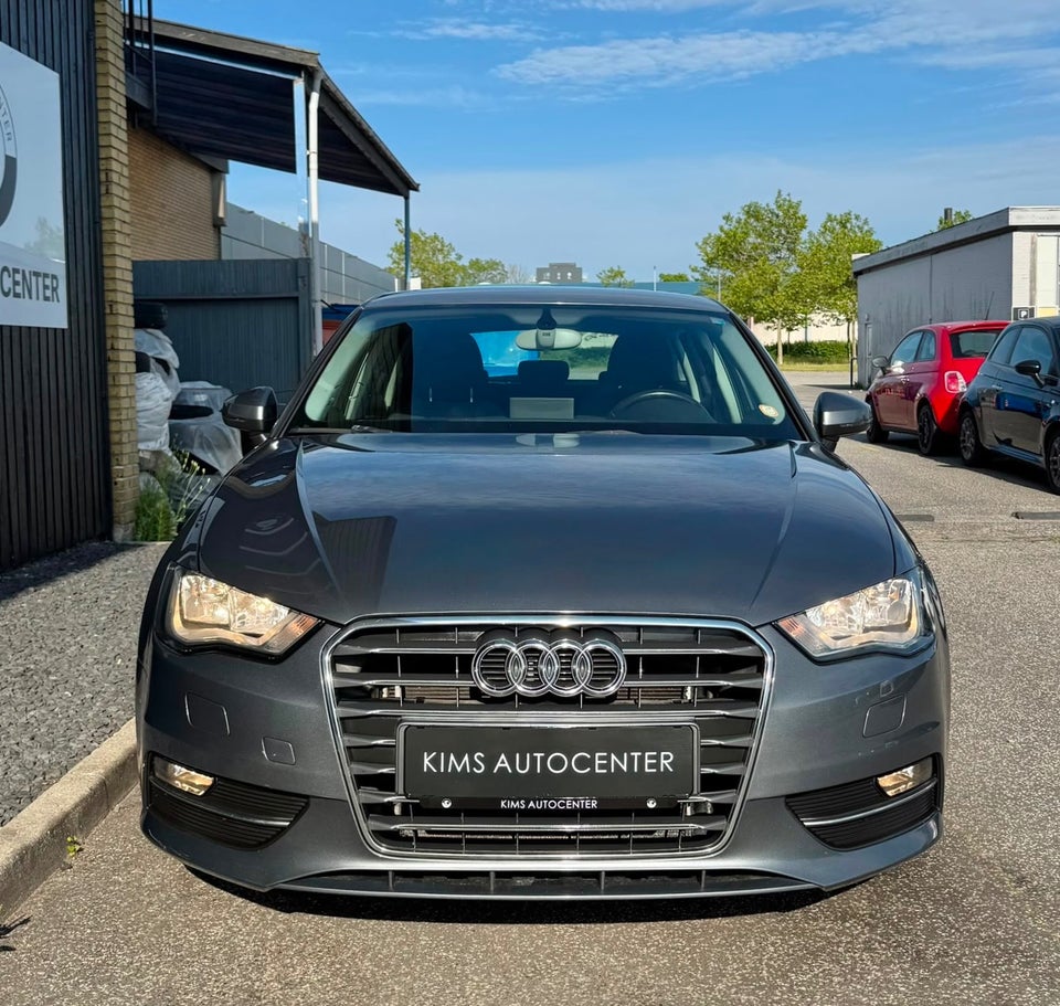 Audi A3 1,4 TFSi 150 Ambiente Sportback 5d