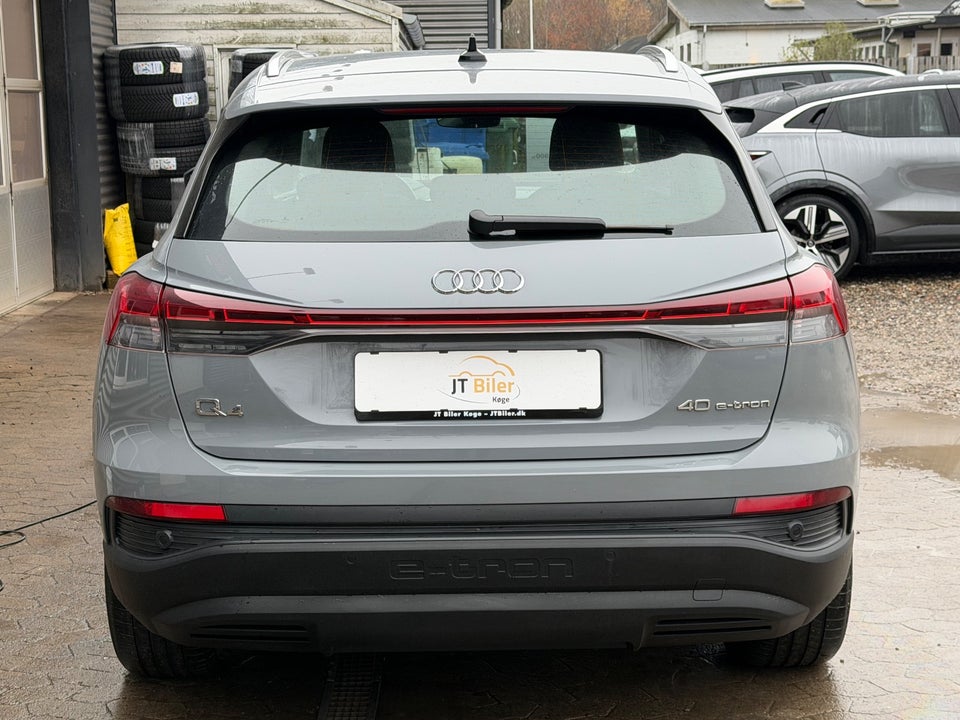 Audi Q4 e-tron 40  5d