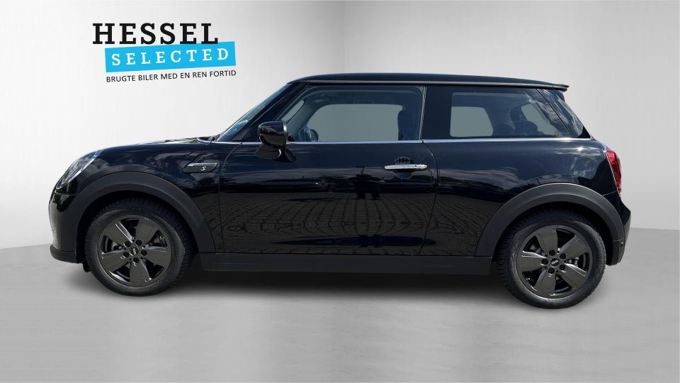 MINI Cooper SE Essential 3d