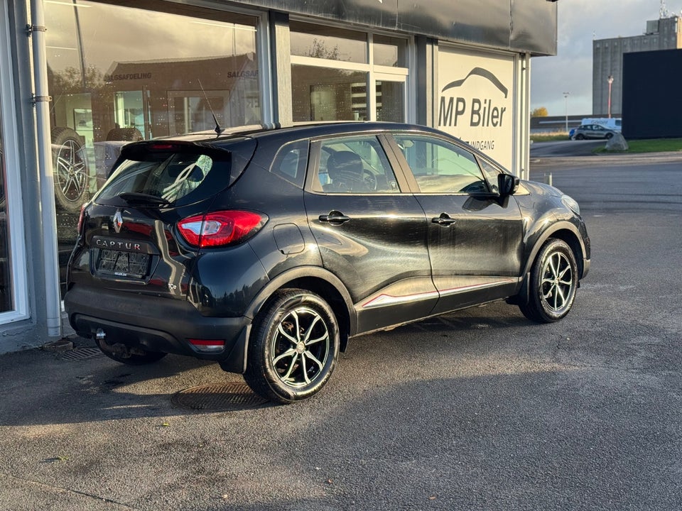 Renault Captur 0,9 TCe 90 Expression 5d