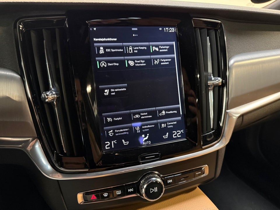 Volvo S90 2,0 D4 190 Momentum aut. 4d