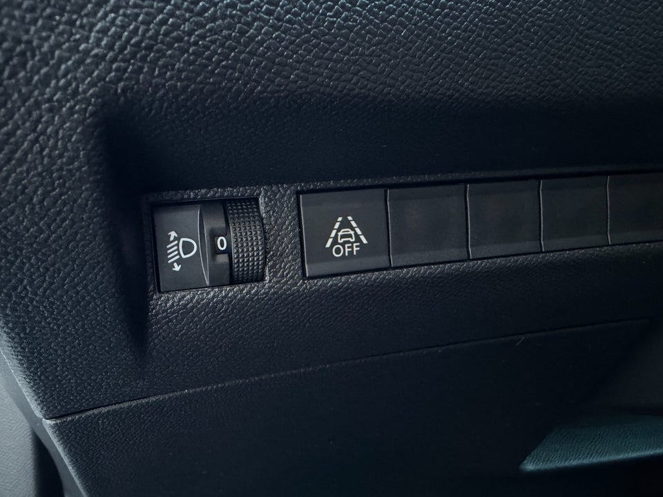 Peugeot 2008 1,2 PureTech 130 Active Pack EAT8 5d