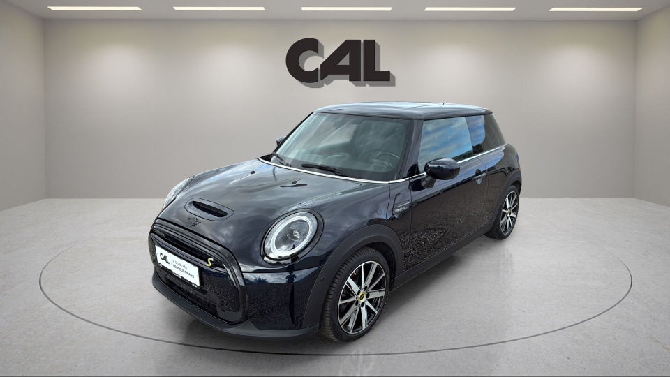 MINI Cooper SE Essential 3d