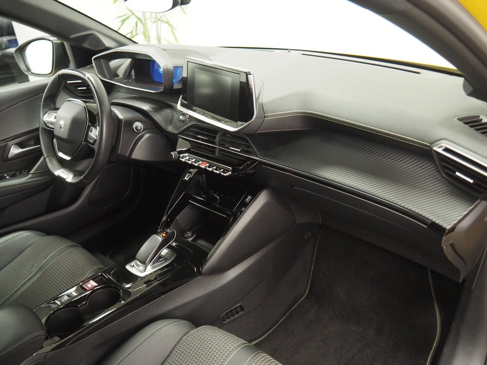 Peugeot e-208 50 GT Line 5d