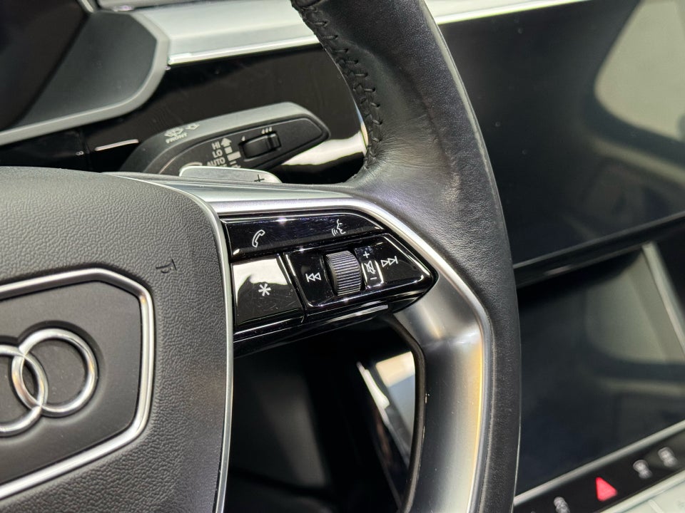 Audi e-tron 55 Advanced Prestige Sportback quattro 5d