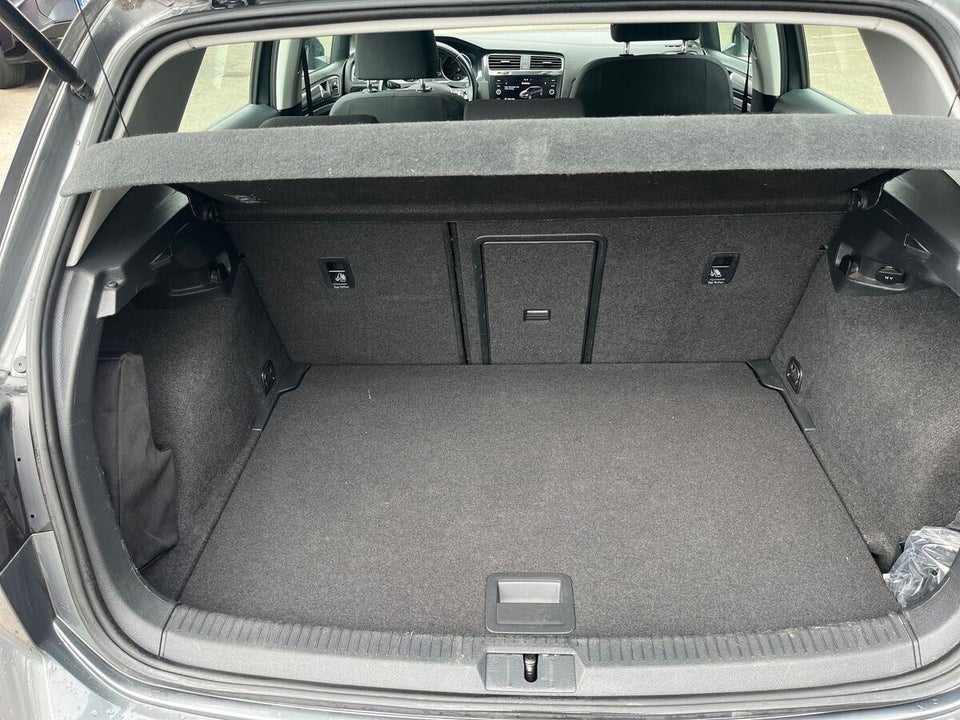 VW Golf VII 1,5 TSi 130 Comfortline Variant DSG 5d