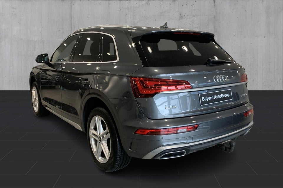 Audi Q5 50 TFSi e S-line quattro S-tr. 5d