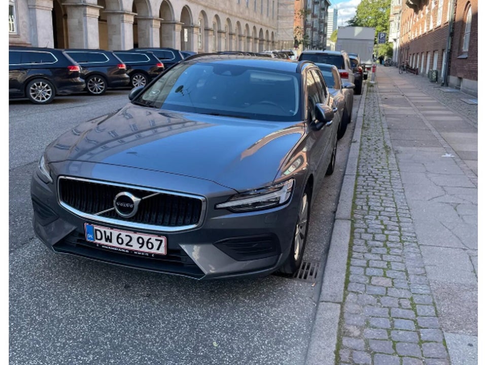 Volvo V60 2,0 D4 190 Momentum aut. 5d