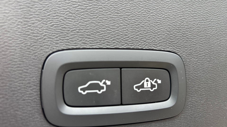 Volvo XC40 P6 ReCharge Plus 5d