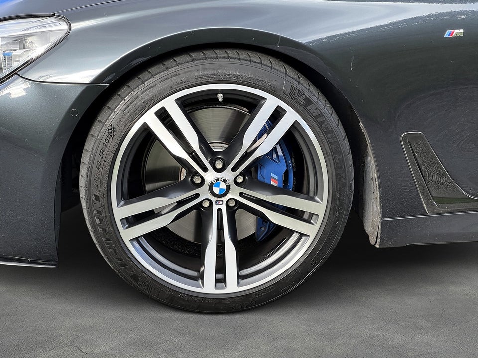 BMW 740i 3,0 M-Sport aut. 4d