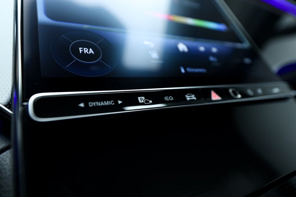 Mercedes EQE350 Electric Art 4d