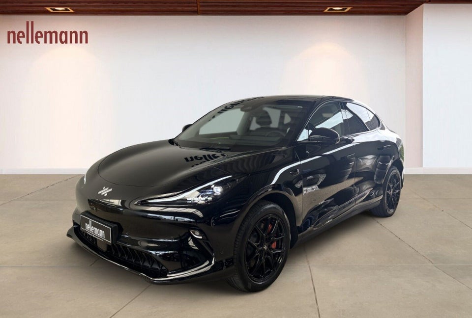 MG IM6 100 Performance AWD 5d
