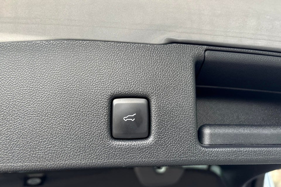 Ford Kuga 2,5 PHEV ST-Line X CVT 5d