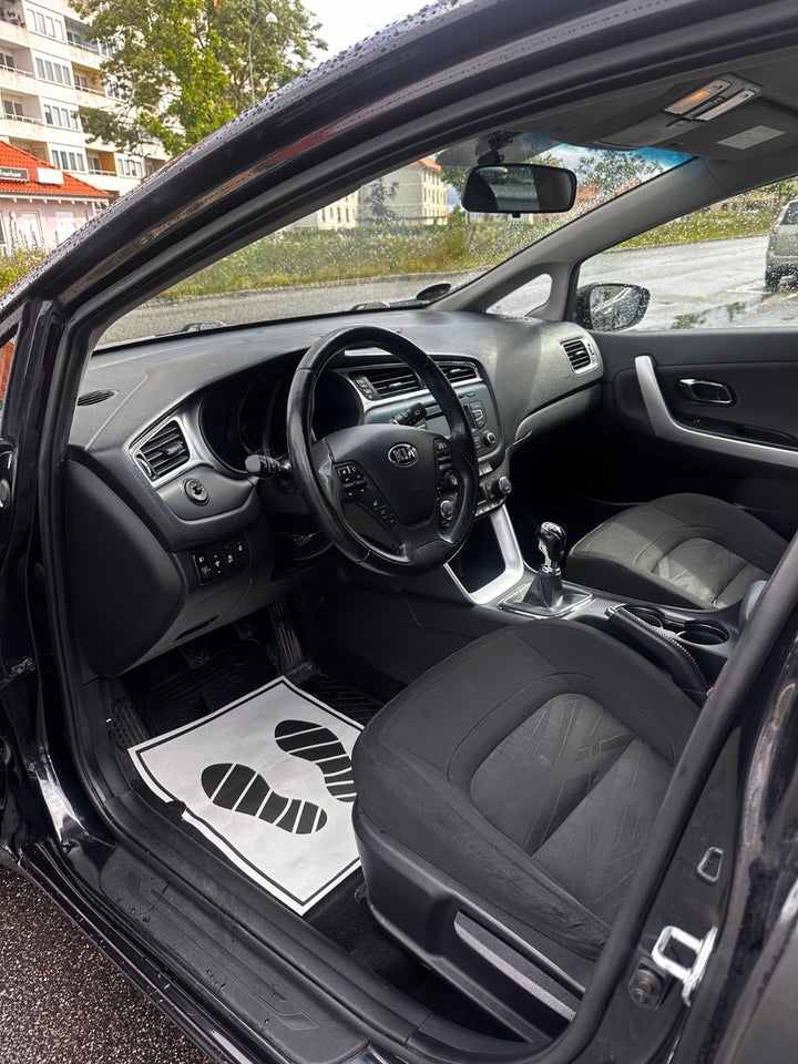 Kia Ceed 1,0 T-GDi Style+ Clim 5d