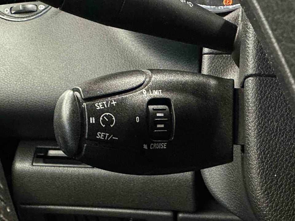 Peugeot 3008 1,6 HDi 110 Premium 5d