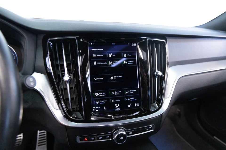 Volvo V60 2,0 T6 ReCharge R-Design aut. AWD 5d