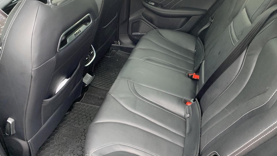 MG Marvel R Luxury 5d