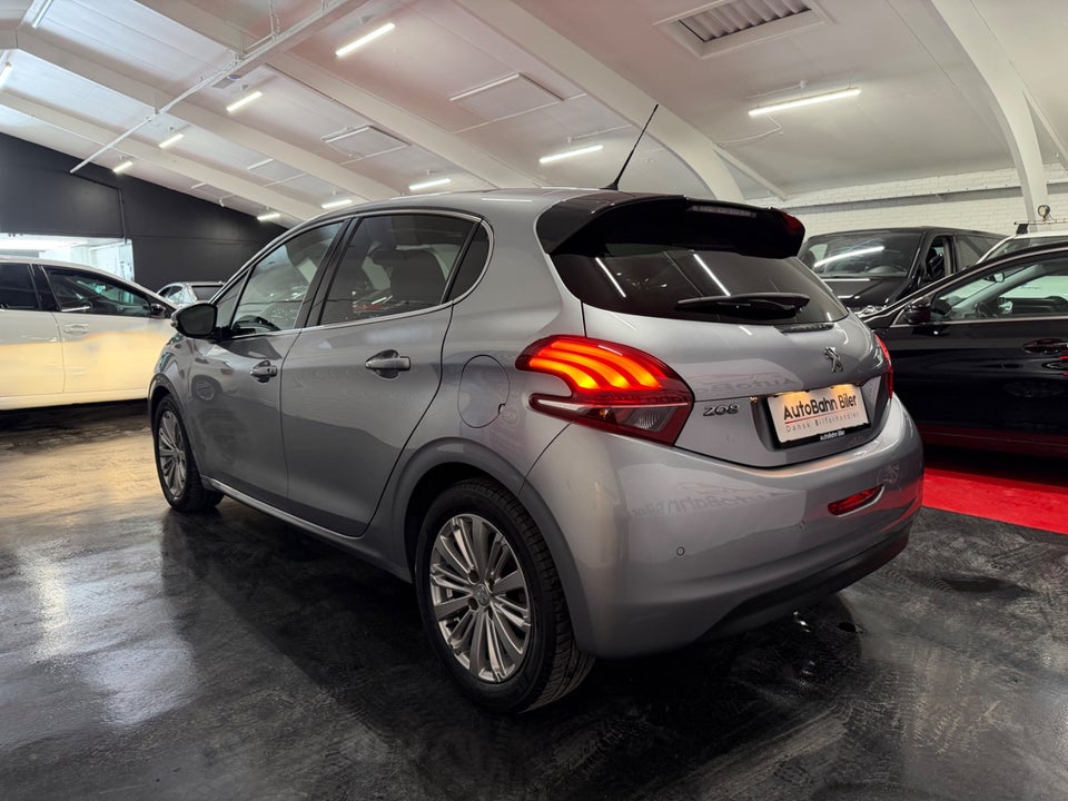 Peugeot 208 1,5 BlueHDi 100 Infinity Sky 5d