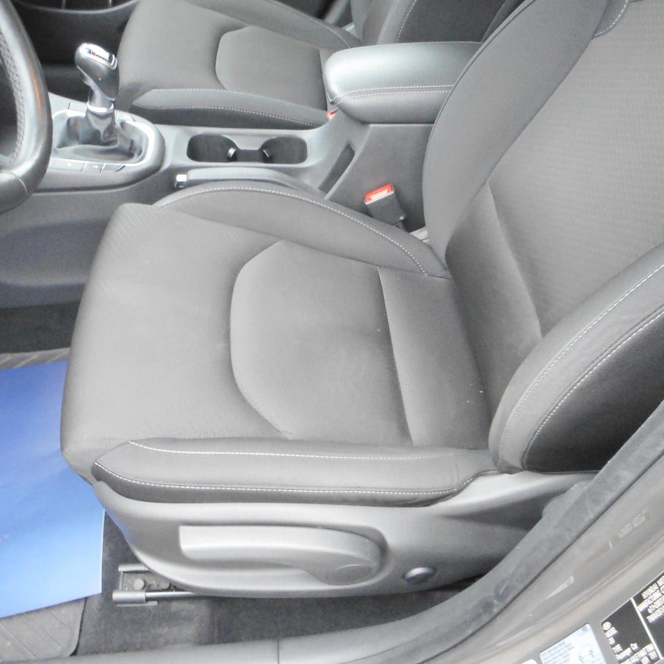 Hyundai i30 1,6 CRDi 110 Trend 5d