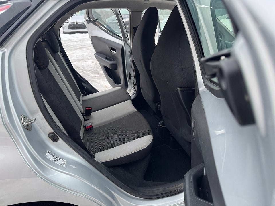 Toyota Aygo 1,0 VVT-i x-sky 5d