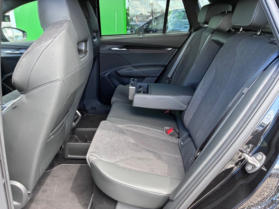 Skoda Elroq 85 iV Sportline 5d