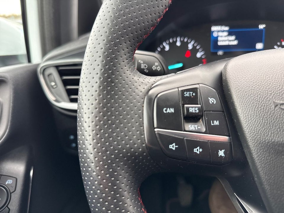 Ford Fiesta 1,0 EcoBoost mHEV ST-Line X 5d